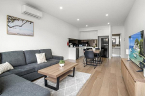 Relaxing Family Townhouse Near Melbournes CBD